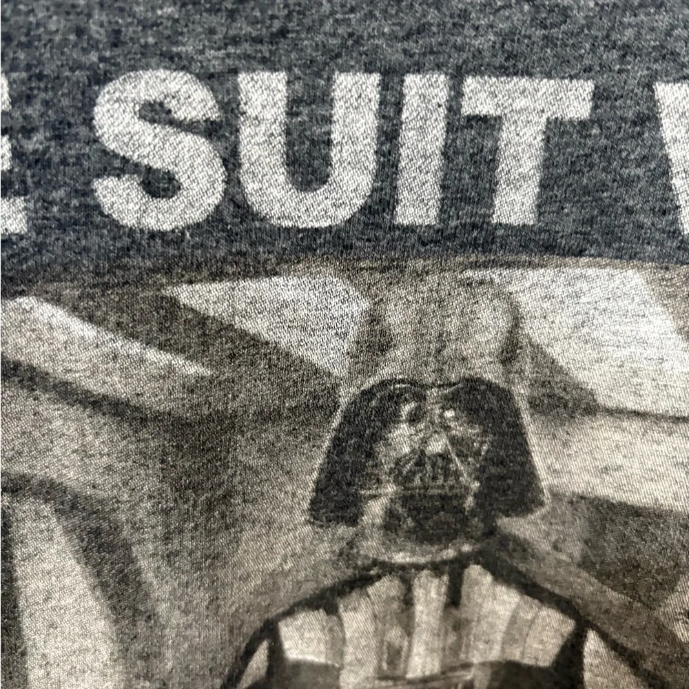 Men’s Size Large Star Wars T-Shirt Nice Suit Vader I Bet That Cost You an Arm - Picture 8 of 9
